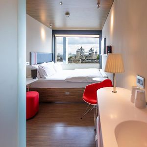 Camera tower con letto king size